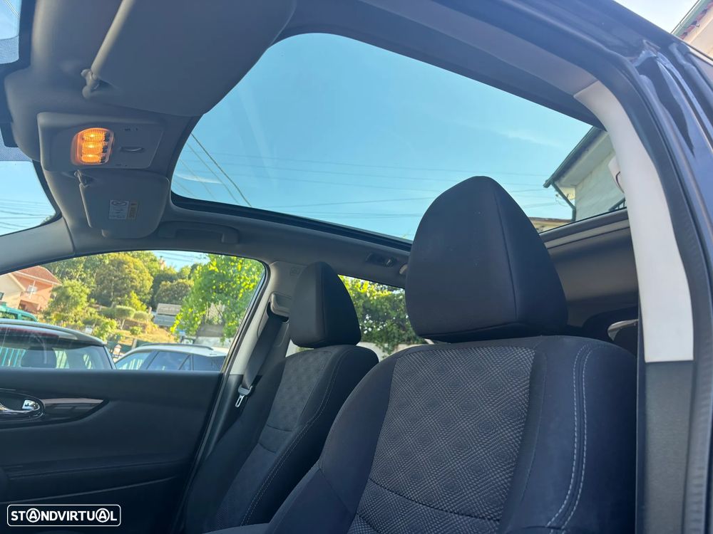 Nissan Qashqai 1.6 dCi Acenta Connect Xtronic - 6