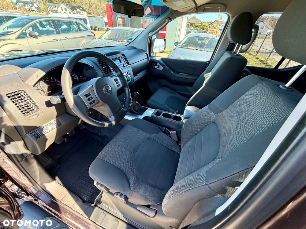 Nissan Navara 2.5 D Platinum - 7