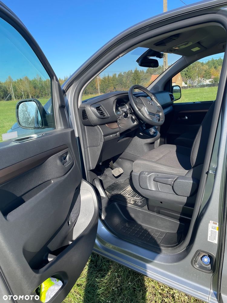 Toyota ProAce Kombi 2.0 D-4D Long 2,8t - 7