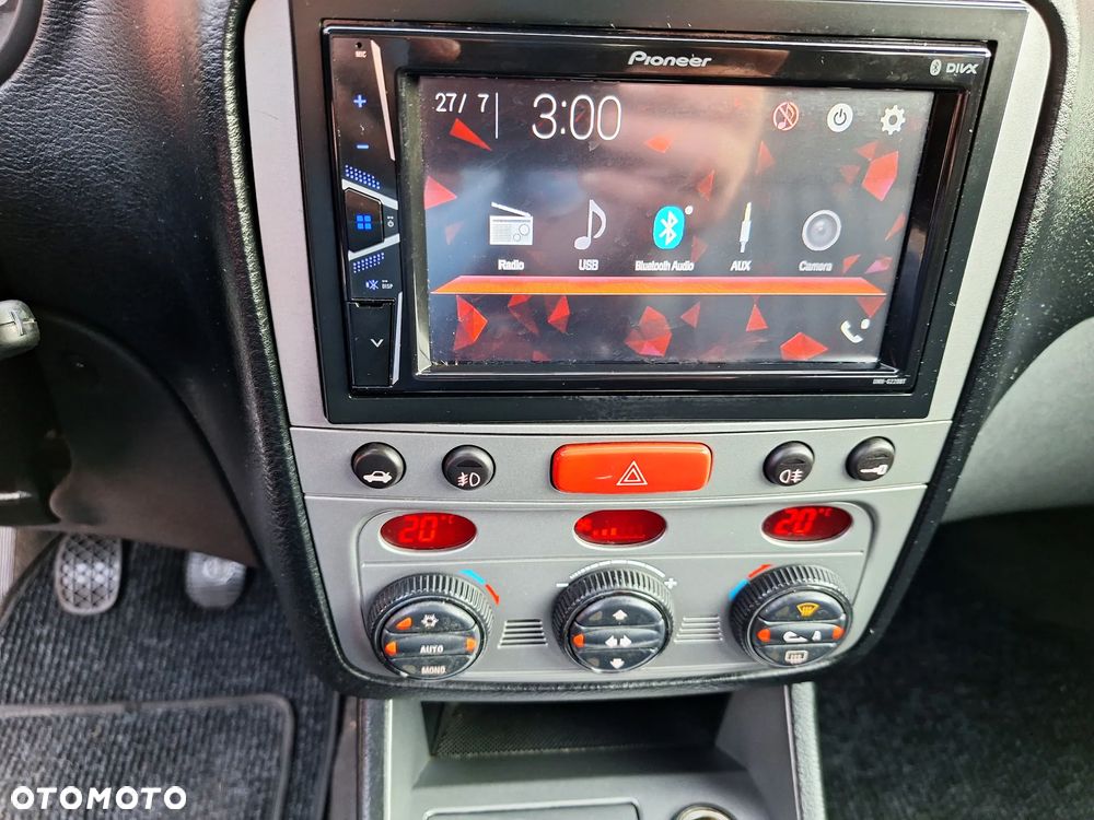 Alfa Romeo 147 - 10