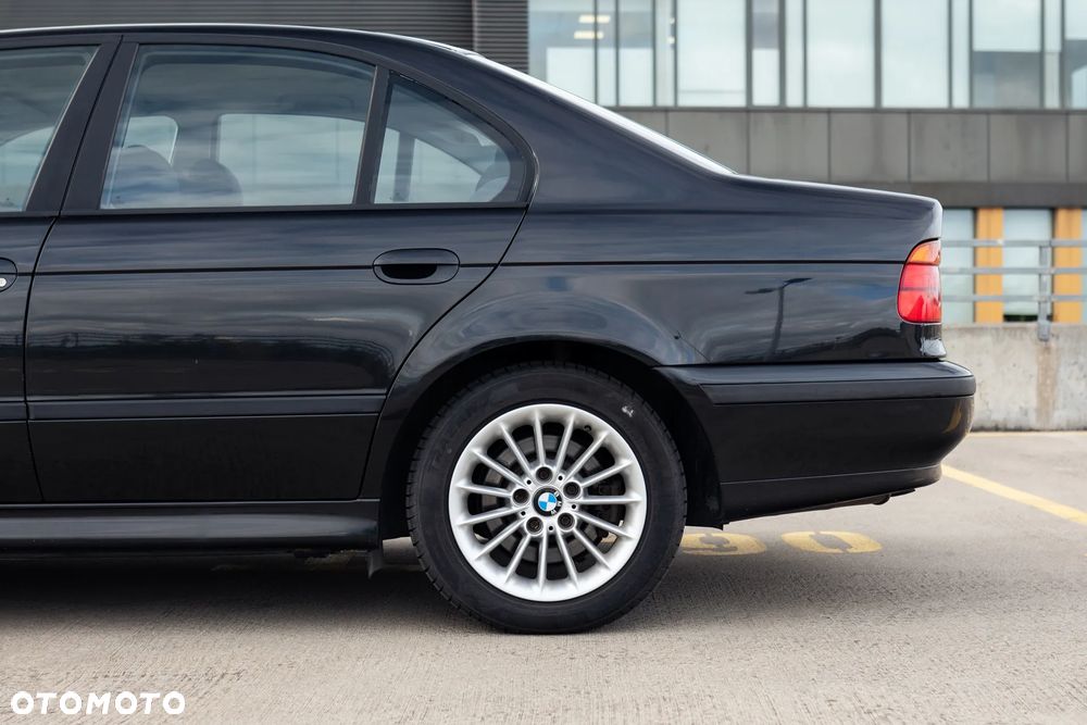 BMW Seria 5 523i - 13