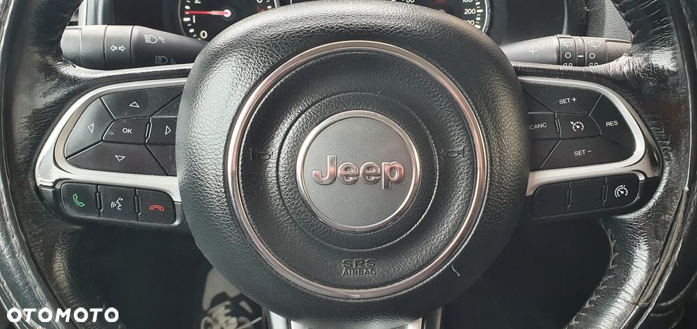 Jeep Renegade - 18