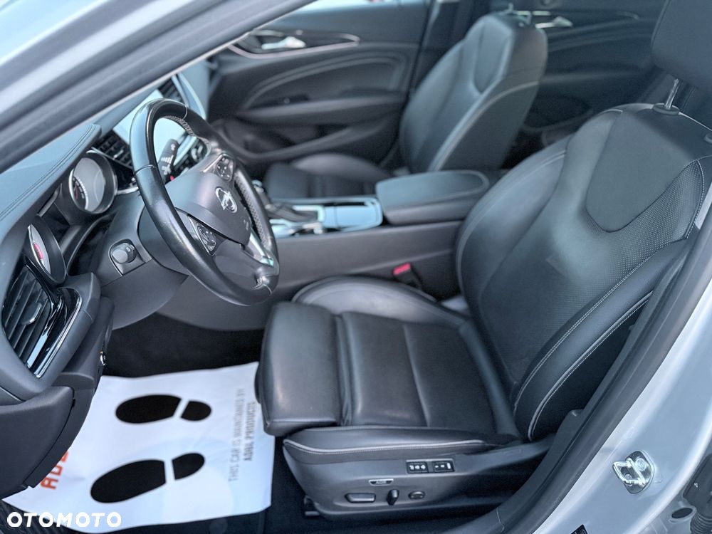 Opel Insignia - 35