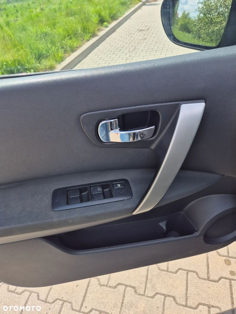 Nissan Qashqai+2 2.0 Tekna Premium - 17