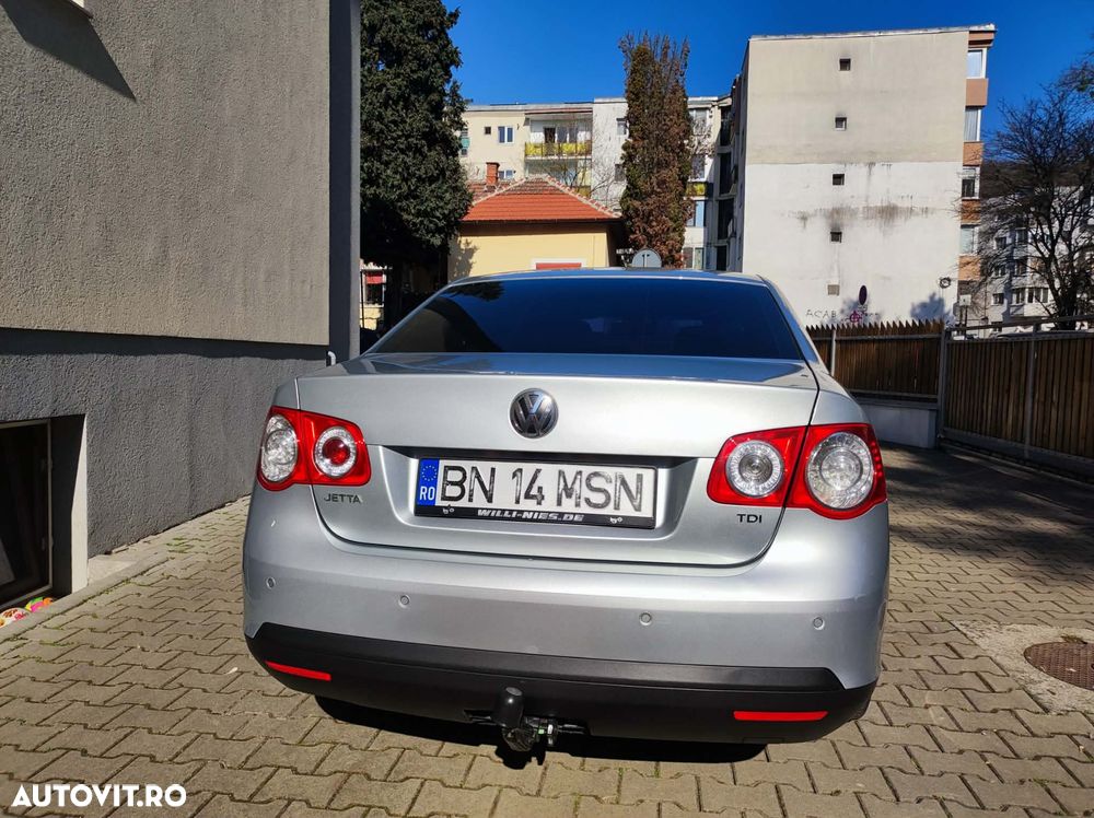 Volkswagen Jetta - 9