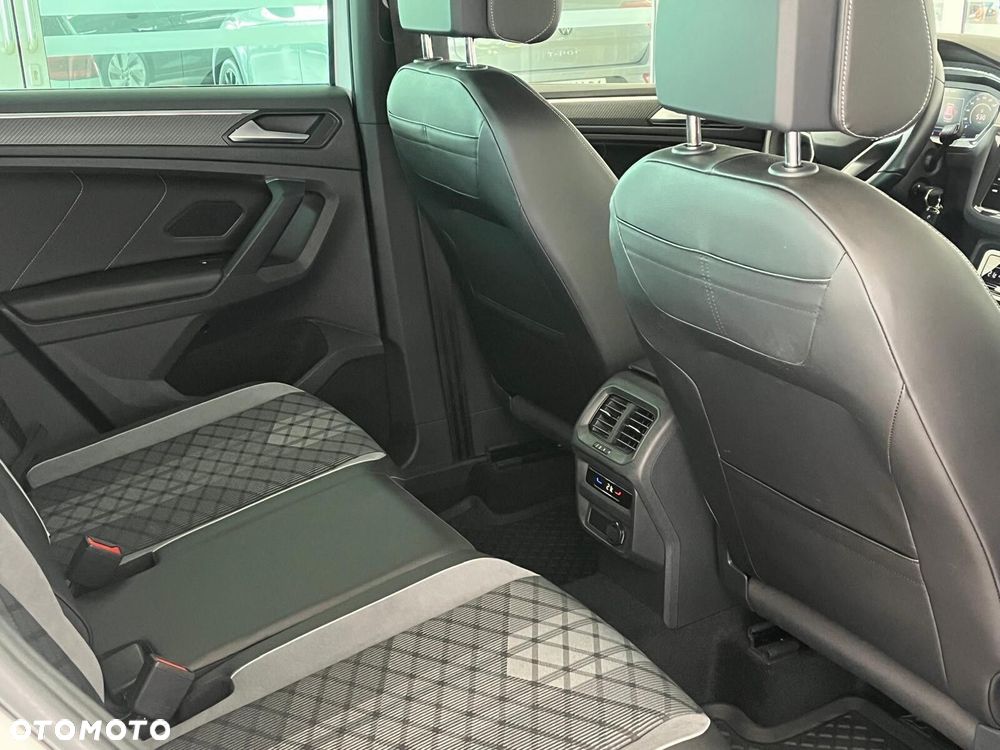 Volkswagen Tiguan 1.5 TSI EVO R-Line DSG - 34