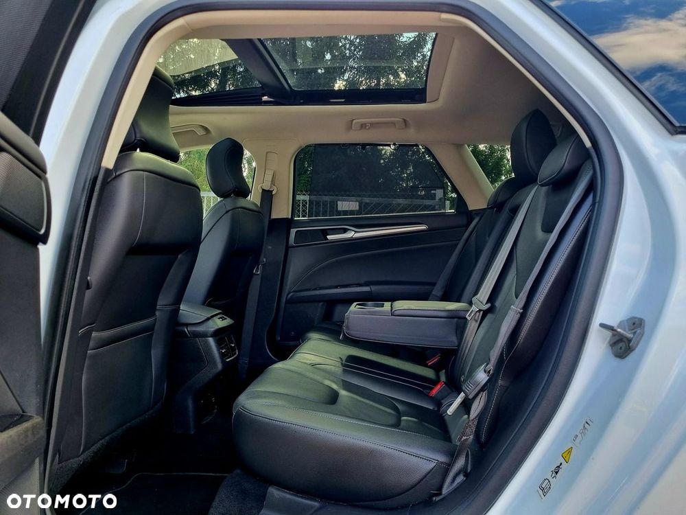 Ford Mondeo 2.0 EcoBoost Titanium - 11