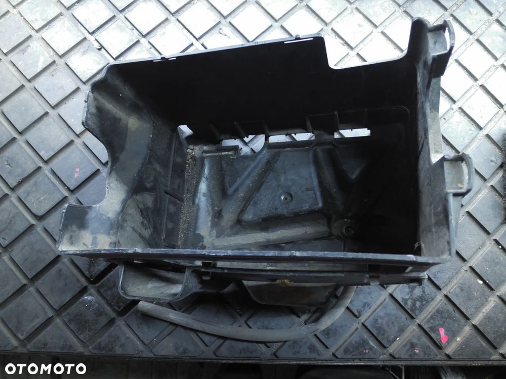SKODA VW AUDI SEAT OBUDOWA PODSTAWA AKUMULATORA 6Q0915419B - 1