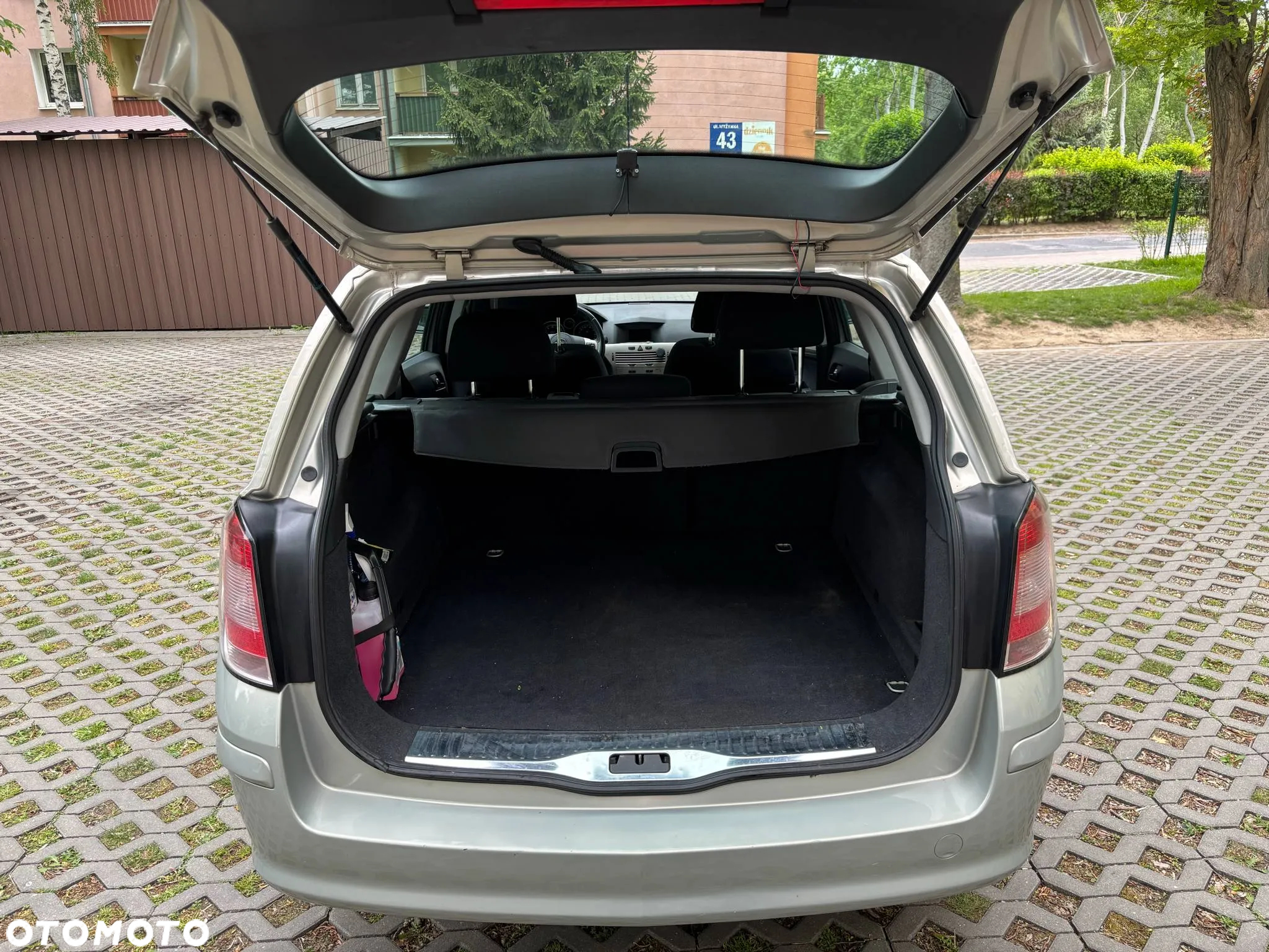 Opel Astra 1.6 - 8