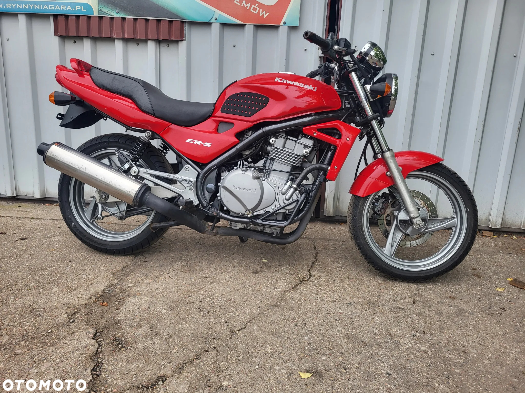 Kawasaki ER - 8