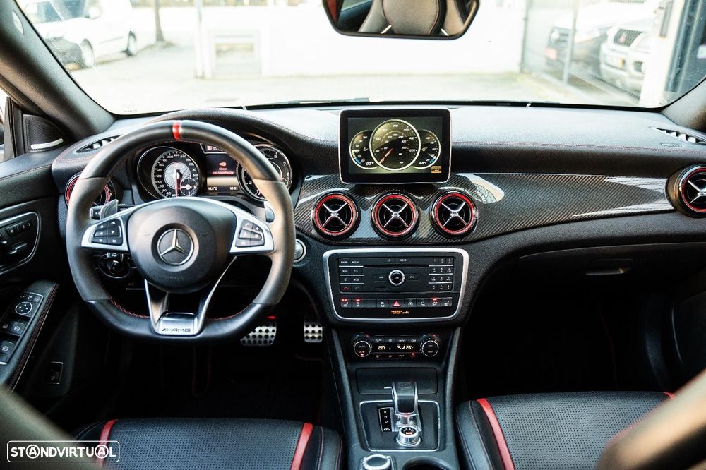 Mercedes-Benz CLA 45 AMG - 52