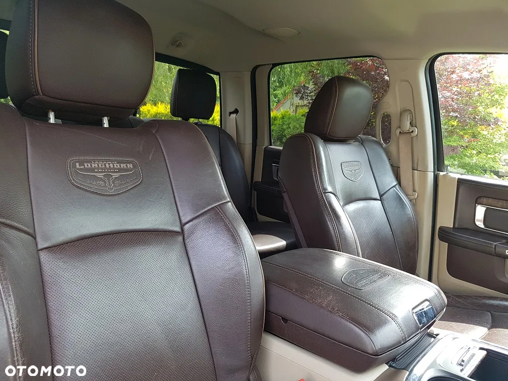 Dodge RAM 1500 5.7 4x4 - 17