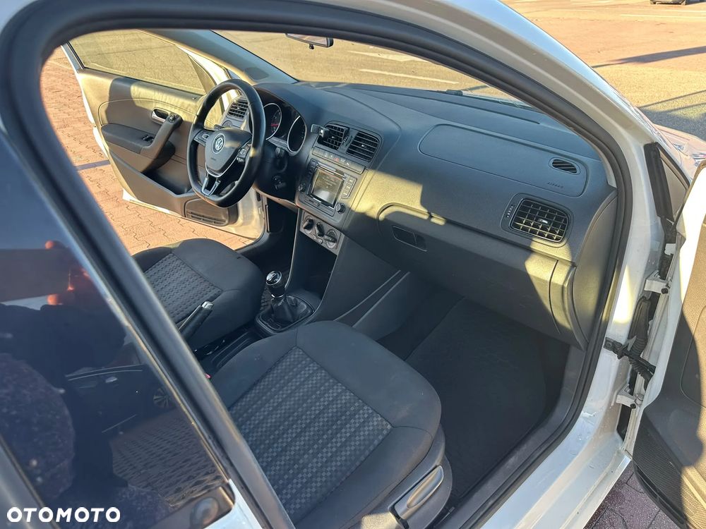 Volkswagen Polo - 14