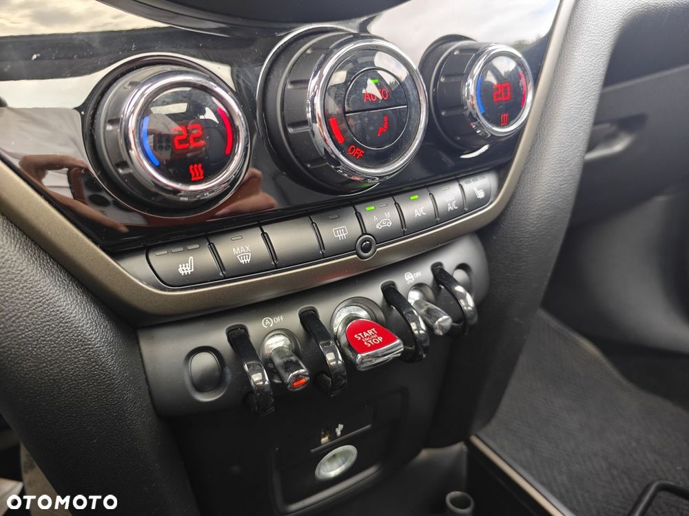 MINI Countryman Cooper All4 Essential Trim - 14