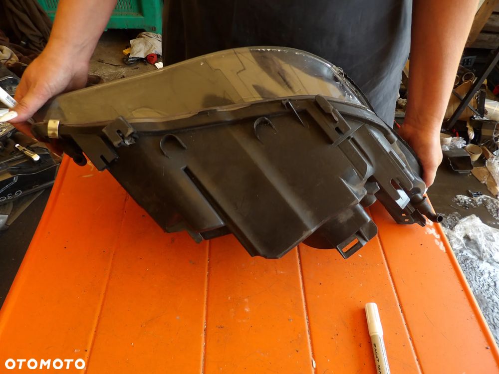 BMW - E60 - H7 - LIFT - URWANE UCHO - LEWA LAMPA PRZEDNIA - UK - 7177729 - 5