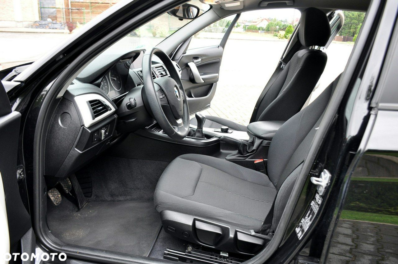 BMW Seria 1 - 21