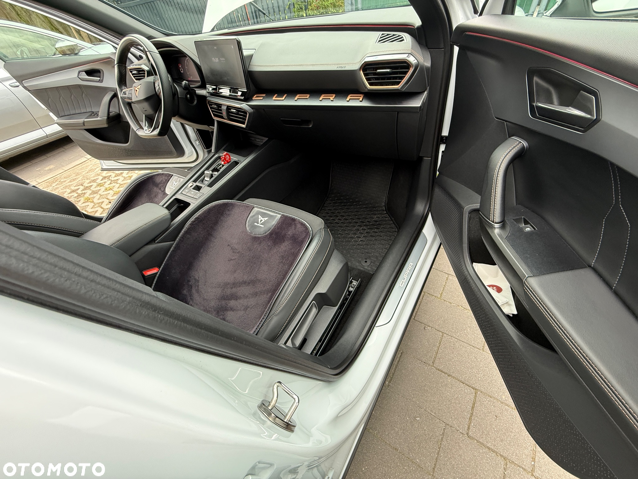 Cupra Formentor 1.5 TSI DSG - 17
