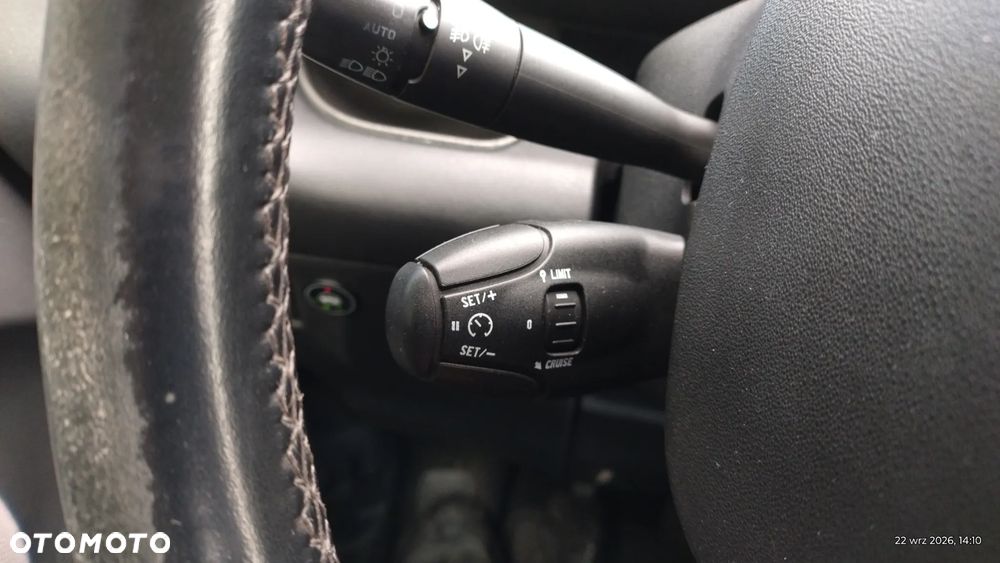 Citroën C3 Picasso 1.4i Attraction - 18