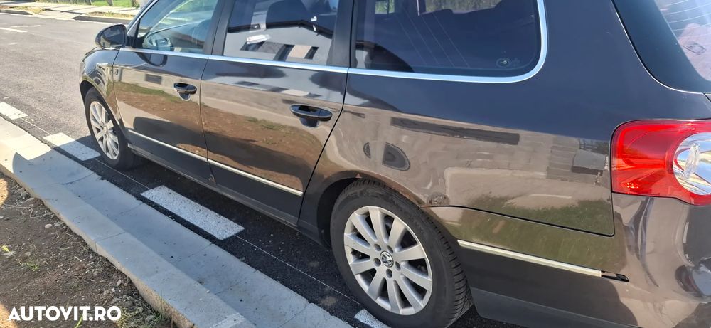 Volkswagen Passat 2.0 TDI Comfortline DPF 4Motion - 8