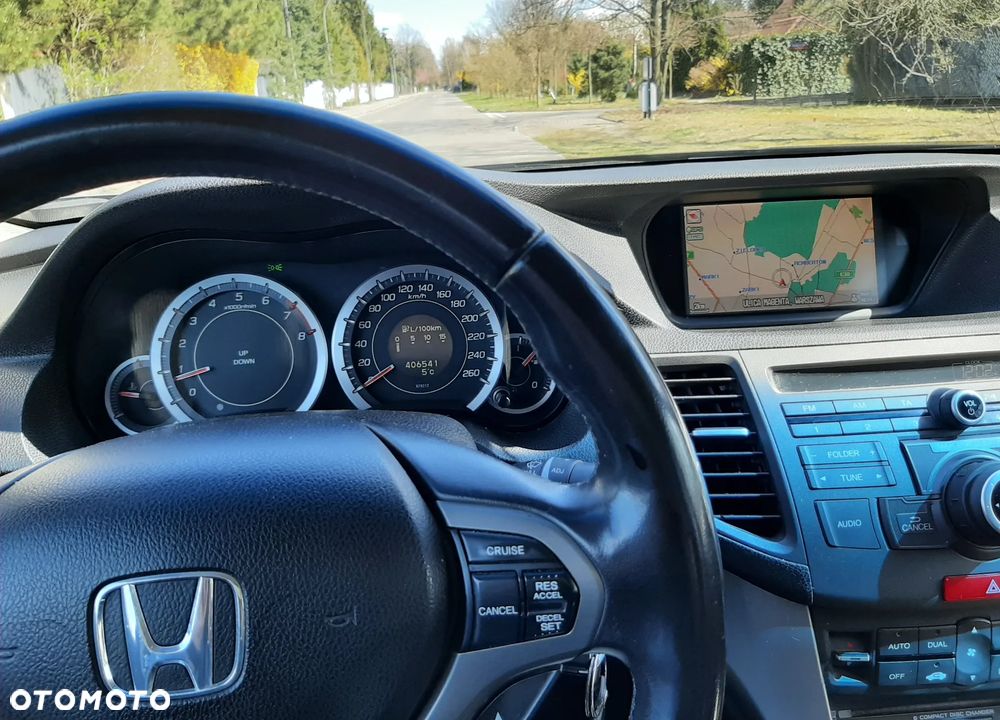 Honda Accord 2.0 Executive Nav - 8
