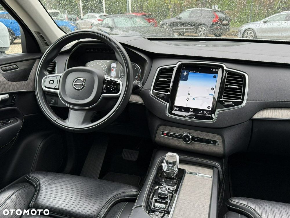 Volvo XC 90 - 23