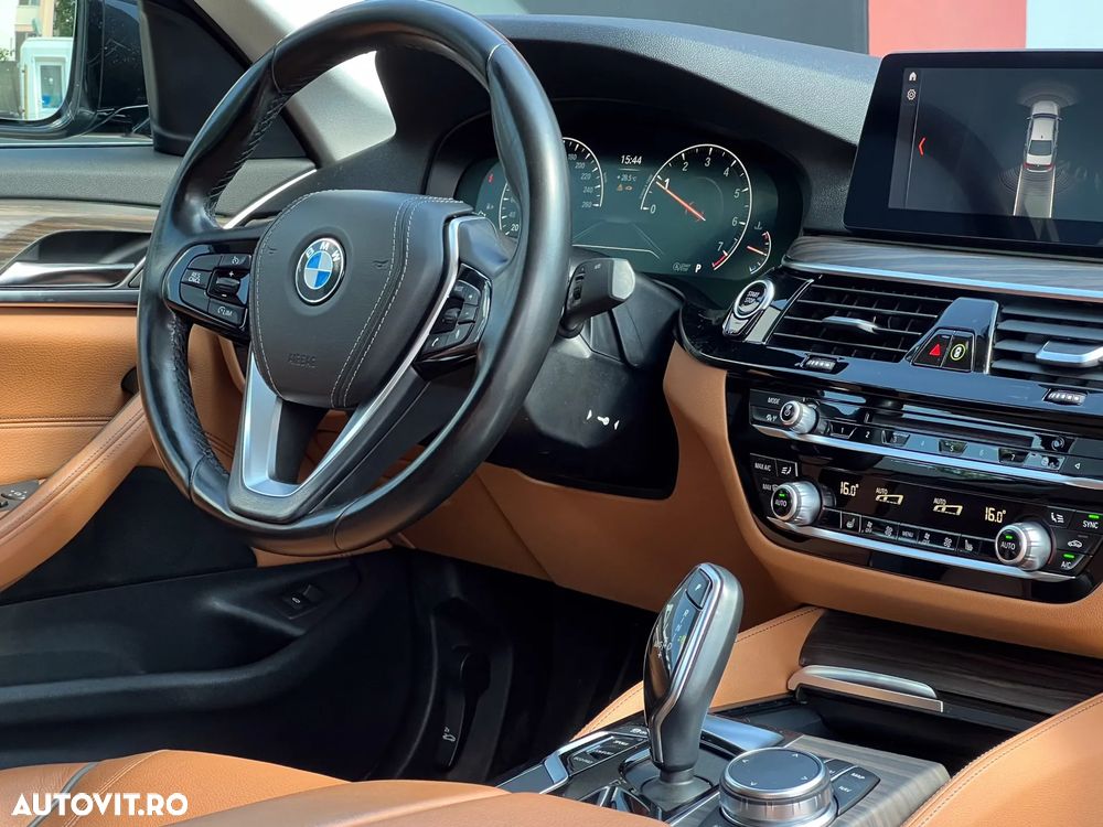 BMW Seria 5 530i AT - 20
