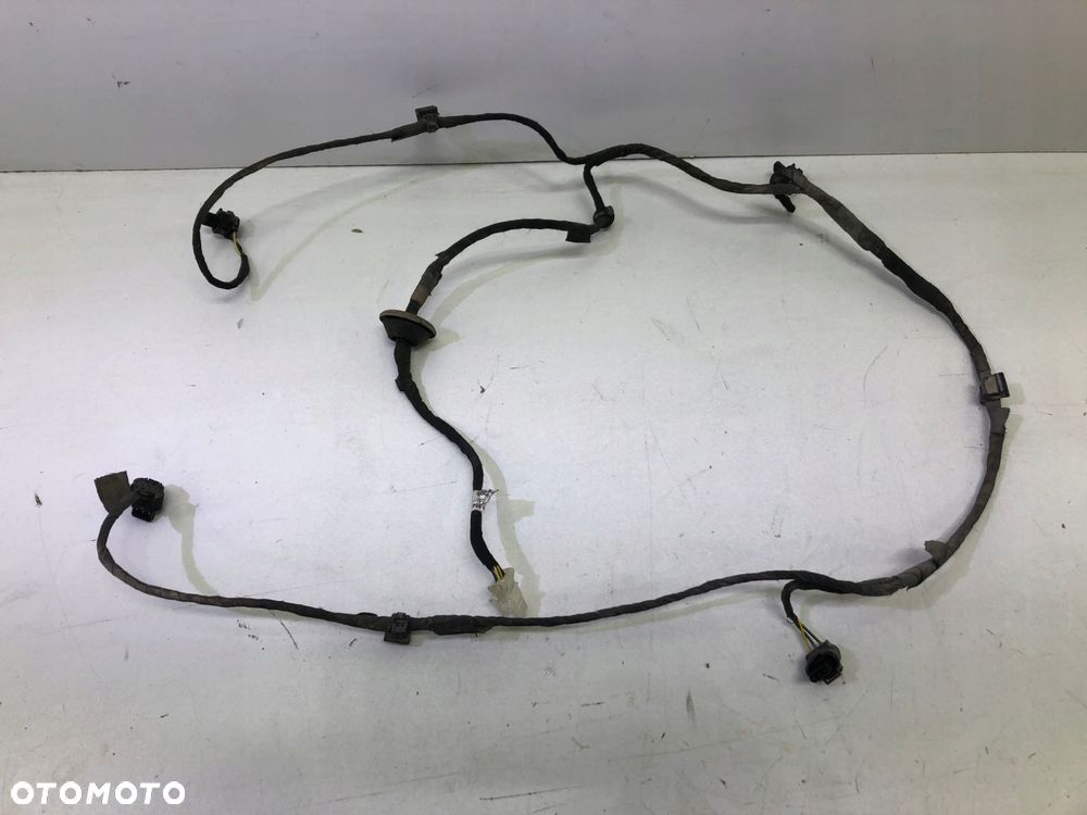 MERCEDES W204 WIĄZKA CZUJNIKÓW PDC TYLNA KOMBI A2044404732 - 1
