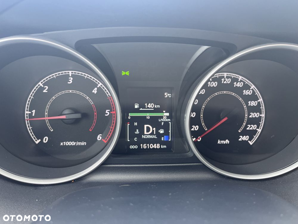 Mitsubishi Outlander 2.2 DID Instyle EU5 TC-SST - 13