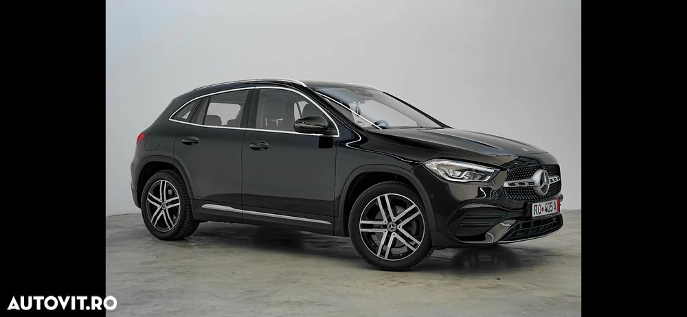 Mercedes-Benz GLA - 8