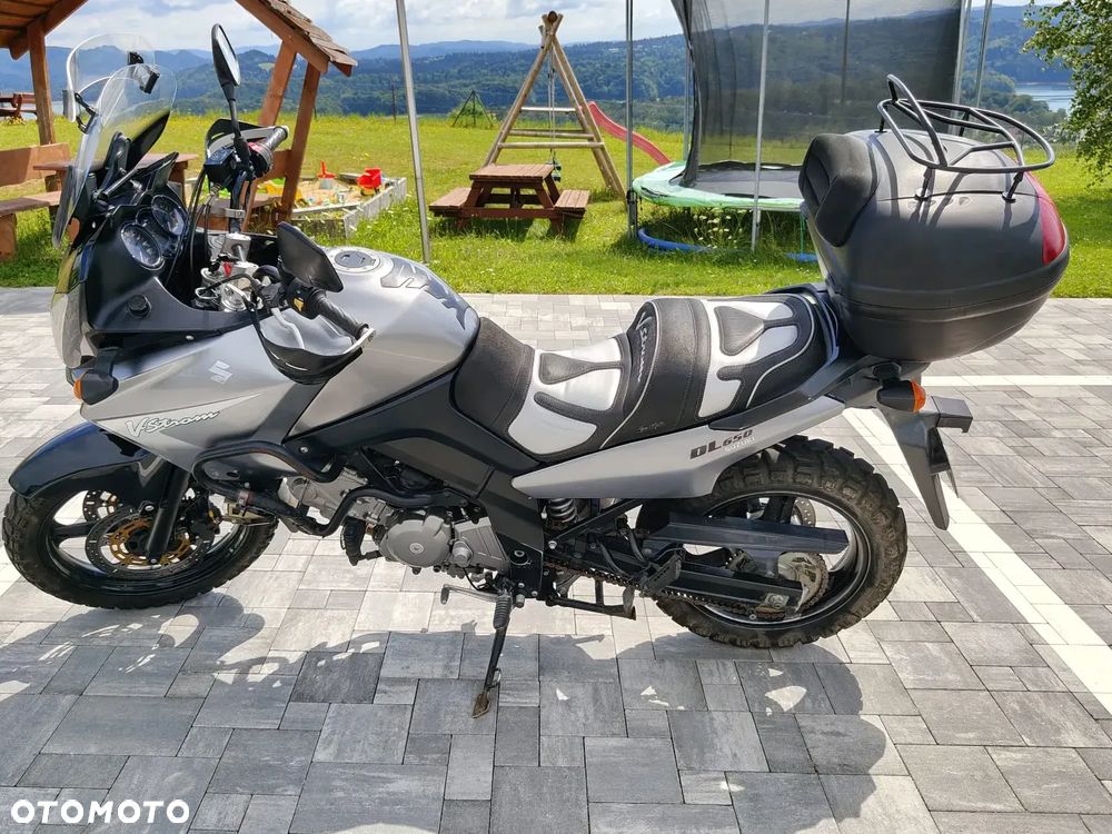 Suzuki V-STROM - 4