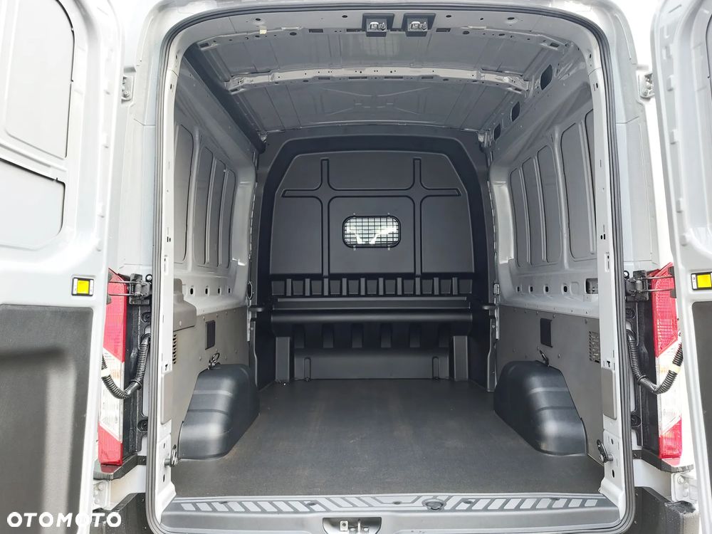 Ford Transit - 8