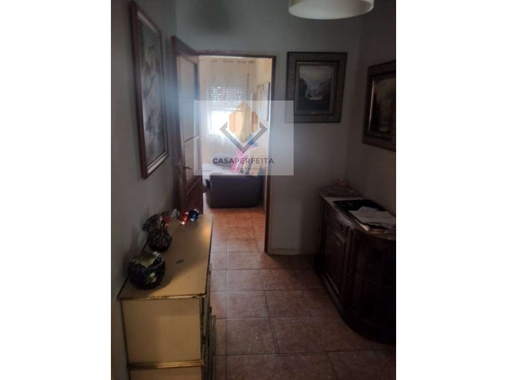 Apartamento T1 +1 com espaço exterior - Oliveira do Douro - Grande imagem: 3/15