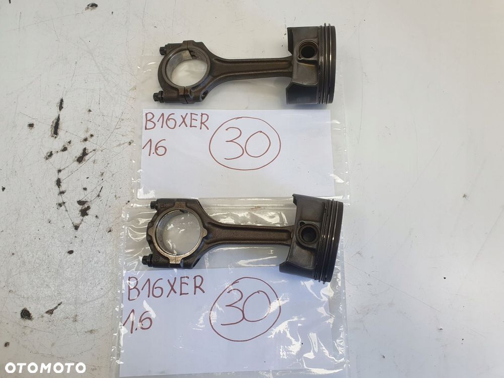 Opel Astra IV J 1.6 16V TŁOK KORBOWÓD B16XER - 1