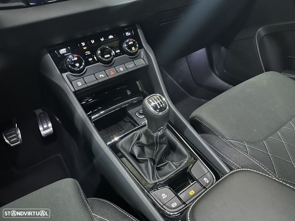 Skoda Karoq 1.0 TSI Sportline - 8