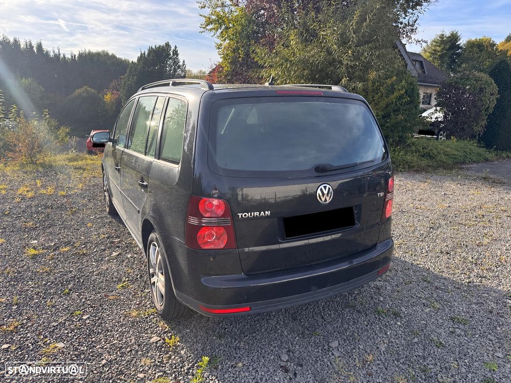 VW Touran - 2