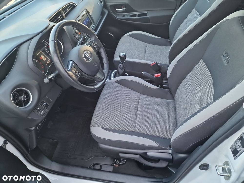 Toyota Yaris - 13