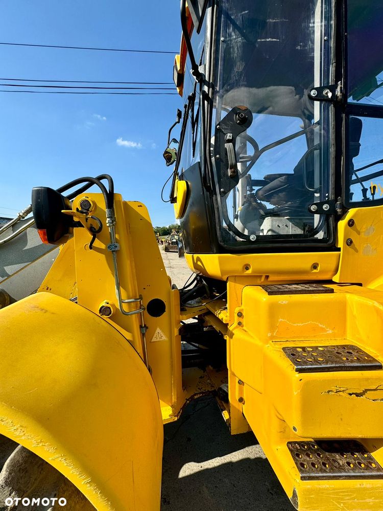 PALAZZANI PB803** KOPARKO ŁADOWARKA PALAZZANI PB803** KOMATSU WB98A** JCB 2CX** - 4