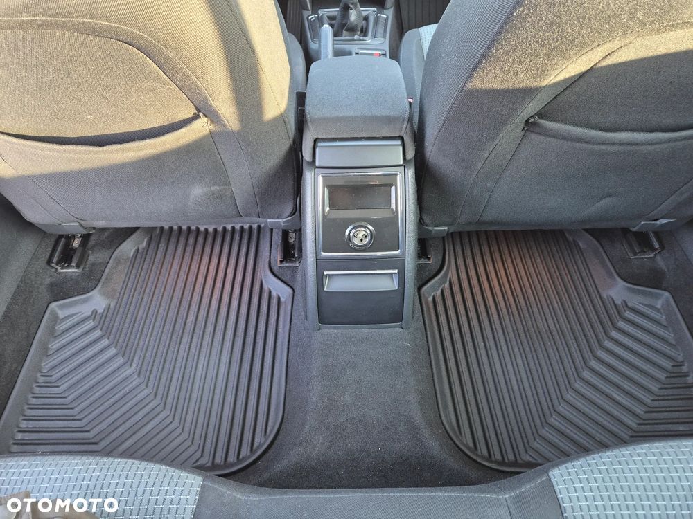 Skoda Superb 1.8 TSI Elegance - 25