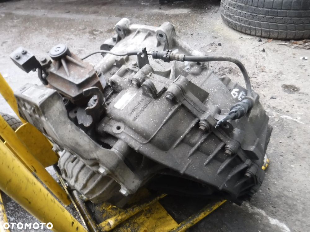 Land Rover Freelander II 2.2 TD skrzynia 6 biegow   7G9R-7002-HH - 6
