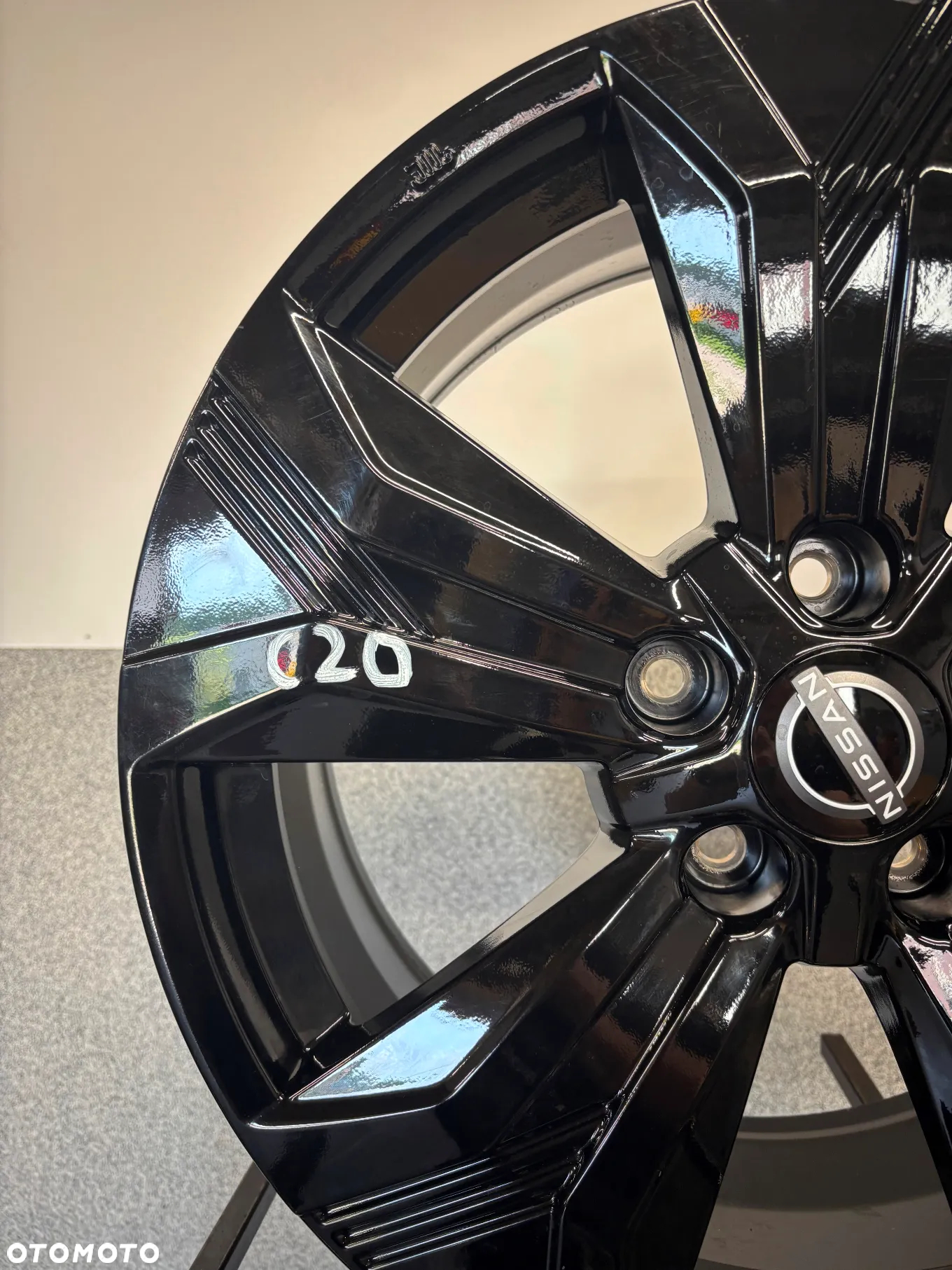 1 FELGA ALU. NISSAN X-TRAIL T32  18'' 7,5J ET40 - 7