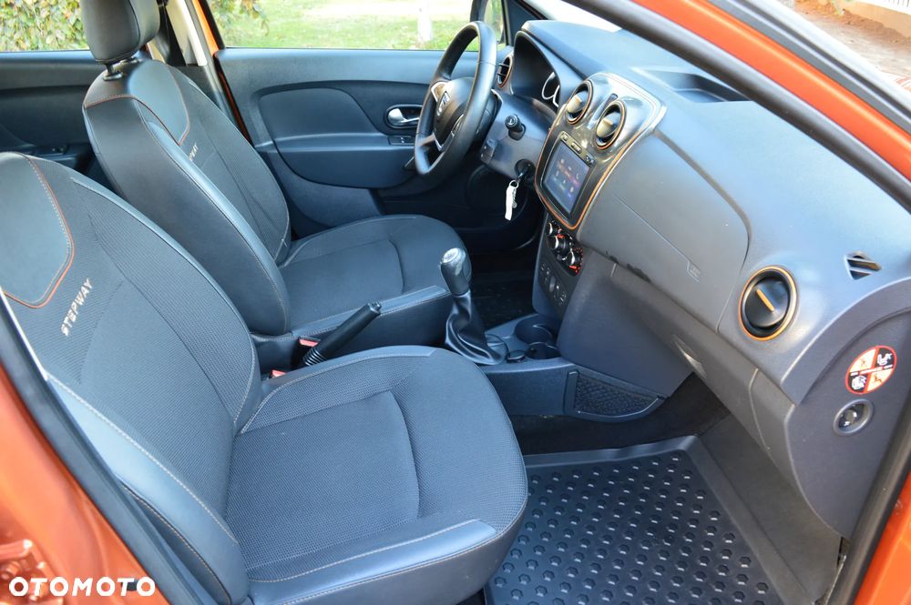 Dacia Sandero Stepway dCi 90 Prestige - 17