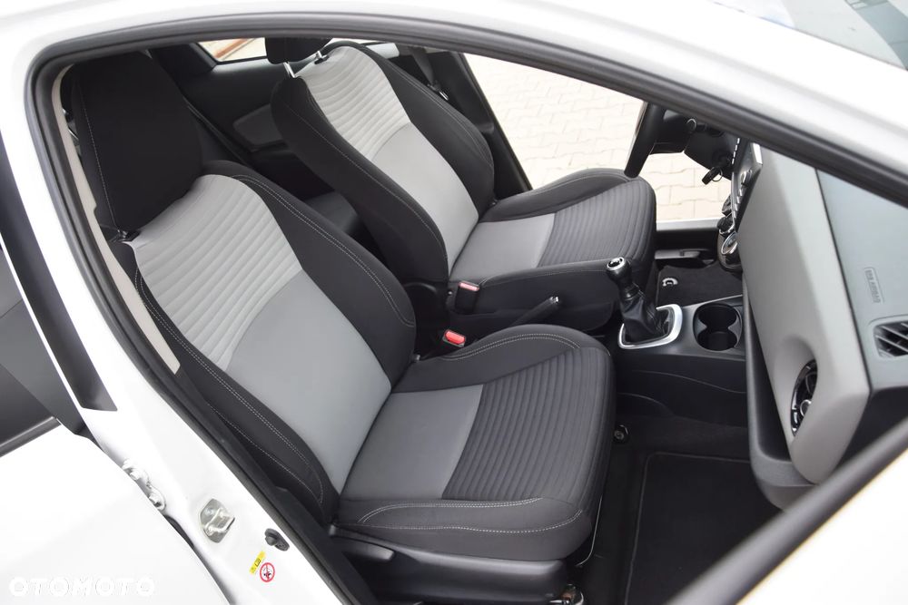 Toyota Yaris - 4