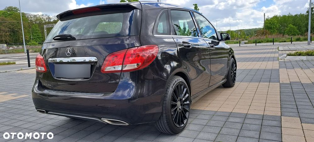 Mercedes-Benz Klasa B 180 d Edition - 4