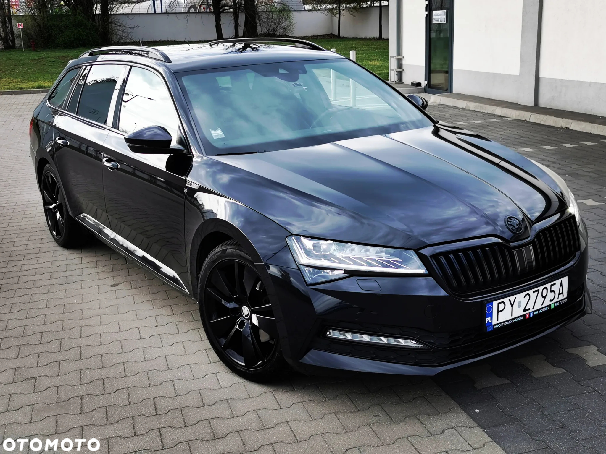Skoda Superb Combi 2.0 TDI DSG Sportline - 6