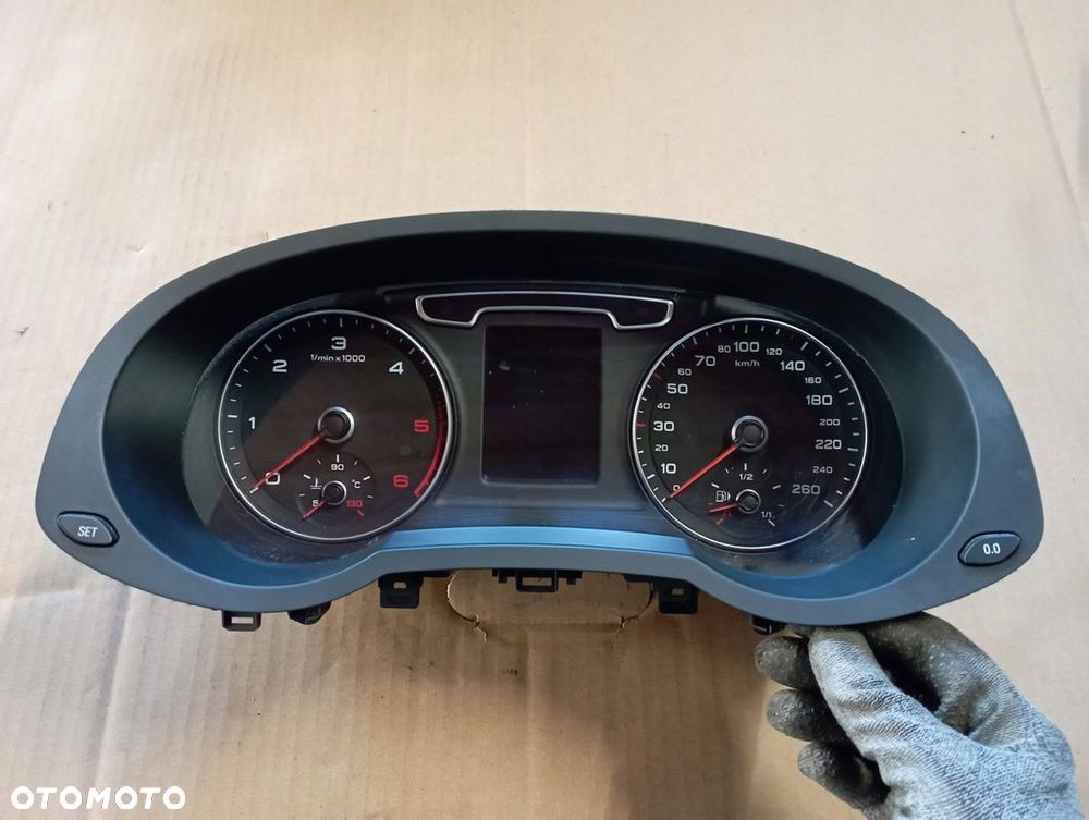 AUDI Q3 LICZNIK PRĘDKOŚCIOMIERZ ZEGARY 8U0920940E EUROPA - 1