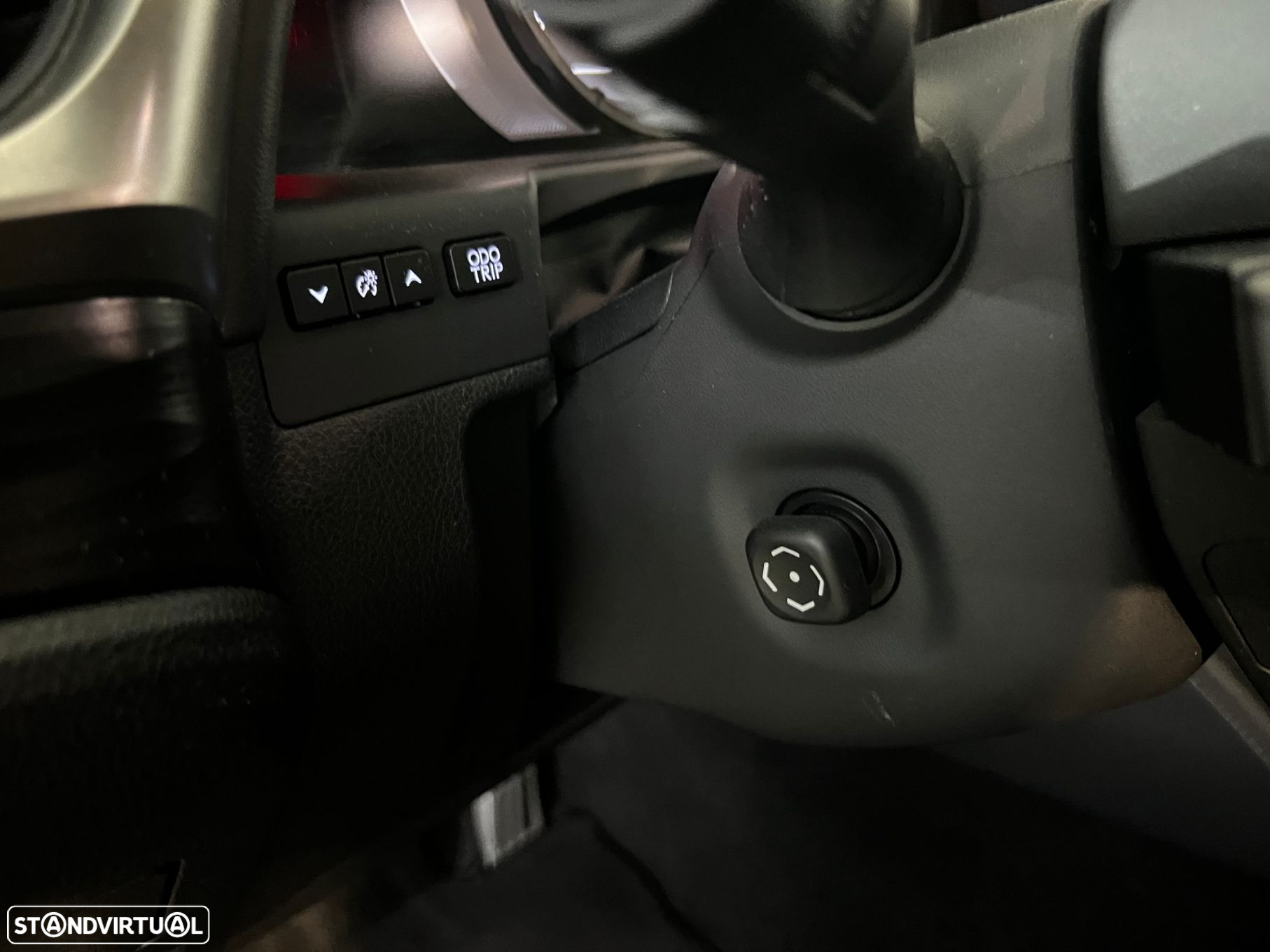 Lexus es-300h F Sport+ - 8