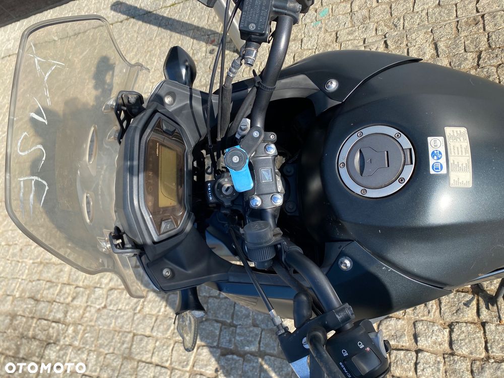 Honda CB - 3