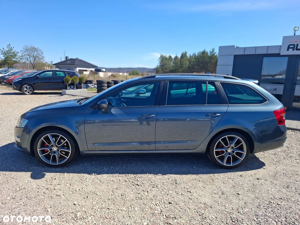 Skoda Octavia 2.0 TDI DSG RS - 10