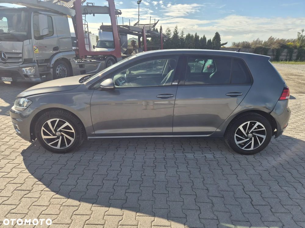 Volkswagen Golf 1.6 TDI SCR DSG Comfortline - 6
