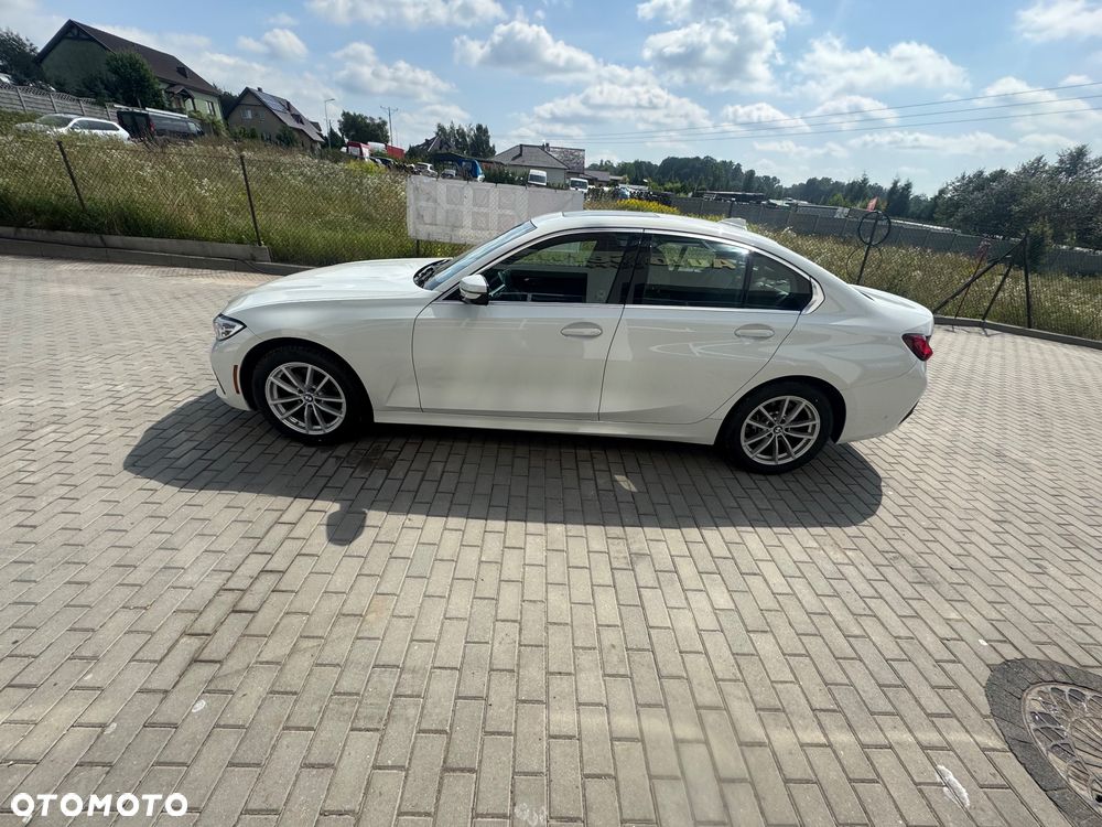 BMW Seria 3 330i xDrive - 7
